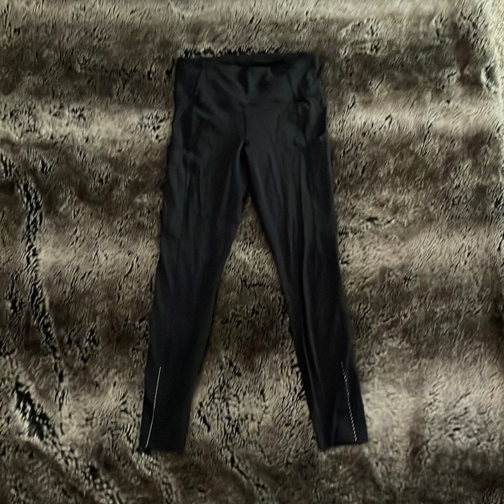 Back lulu leggings ( hit at the ankle and I’m 5’8)